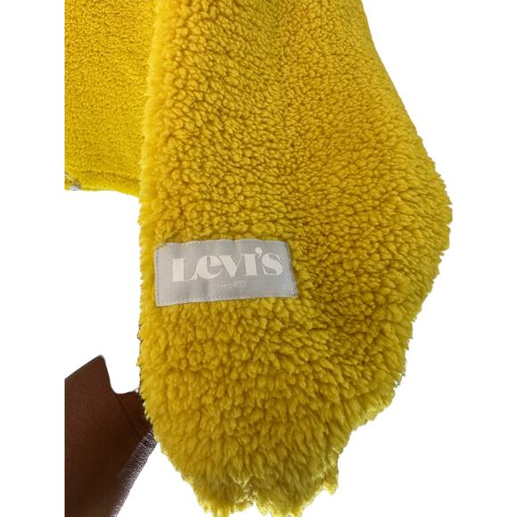 NWT Levi's Yellow Aura Cozy Warm Mock Neck Sherpa Pullover Sweatshirt Small - Picture 7 of 11